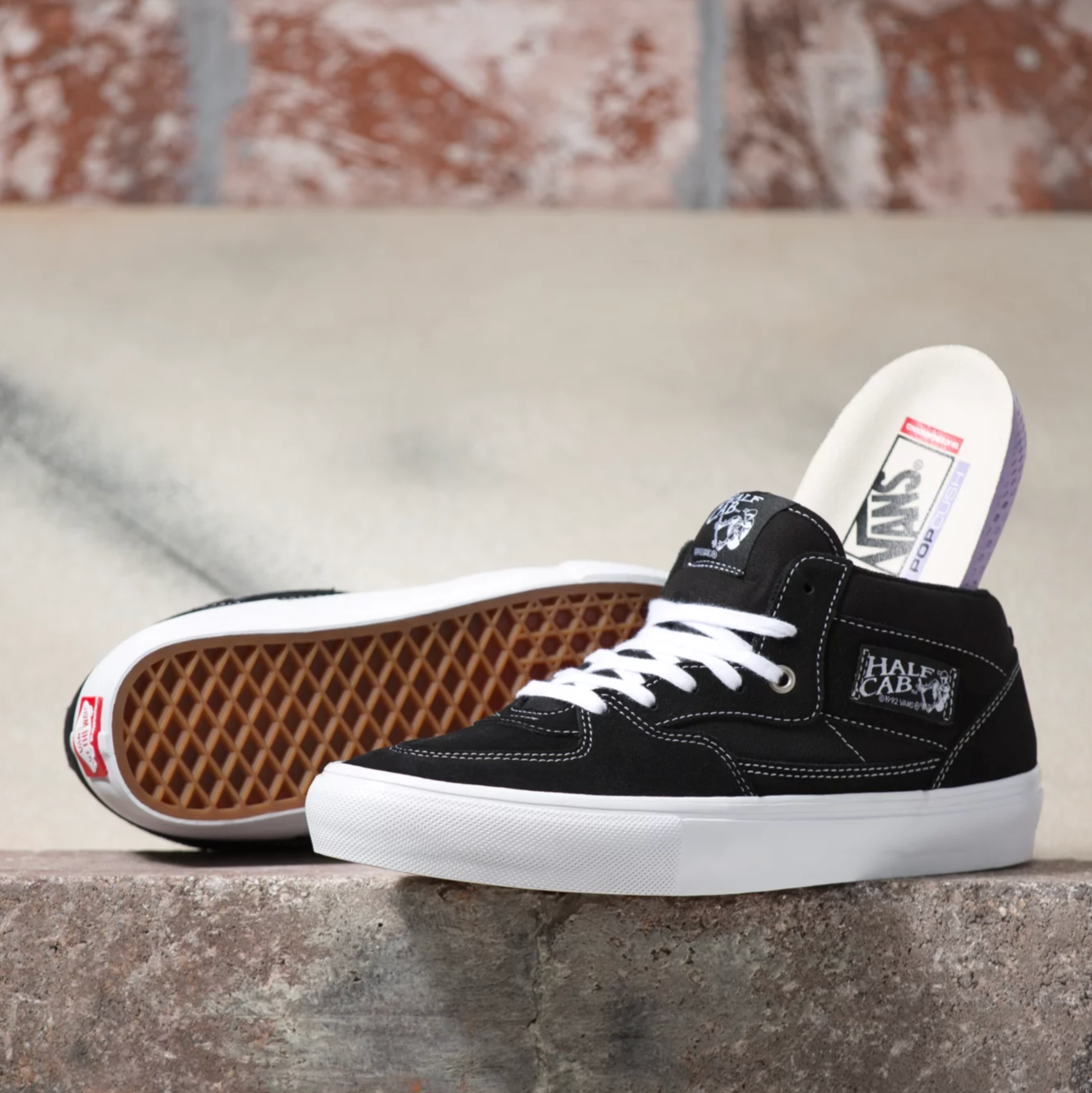 Vans half cab pro black cheap white